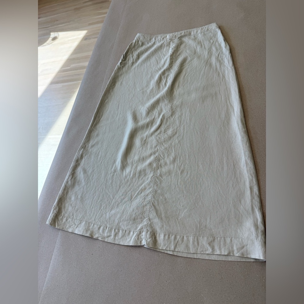 Max Studio — NWOT Maxi Linen Skirt with Button Detailing — Size L - Picture 8 of 11